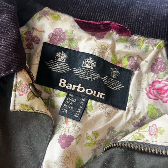Barbour Olive Green Jacket with Floral Cream Lining - Picture 2 of 6